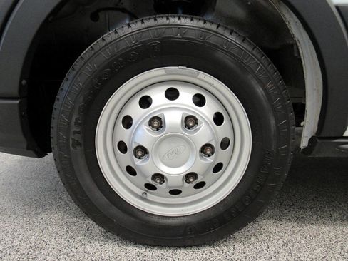 Used 2021 Ford Transit 250 Low Roof AWD image 10