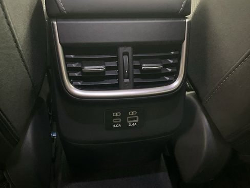 Used 2024 Subaru Outback Premium image 29