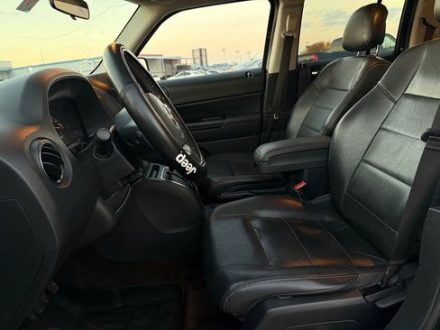 Used 2014 Jeep Patriot High Altitude image 15