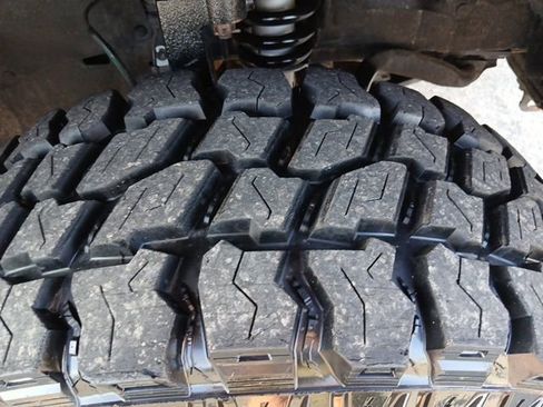 Used 2017 Toyota Tacoma TRD Sport image 55