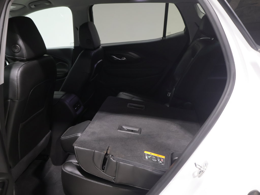 Used 2024 GMC Terrain SLT AWD/4WD image 18