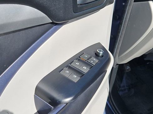 Used 2018 Toyota Highlander XLE image 20