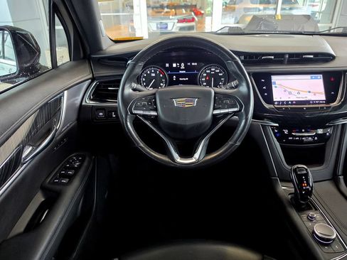 Used 2020 Cadillac XT6 Premium Luxury AWD/4WD image 19