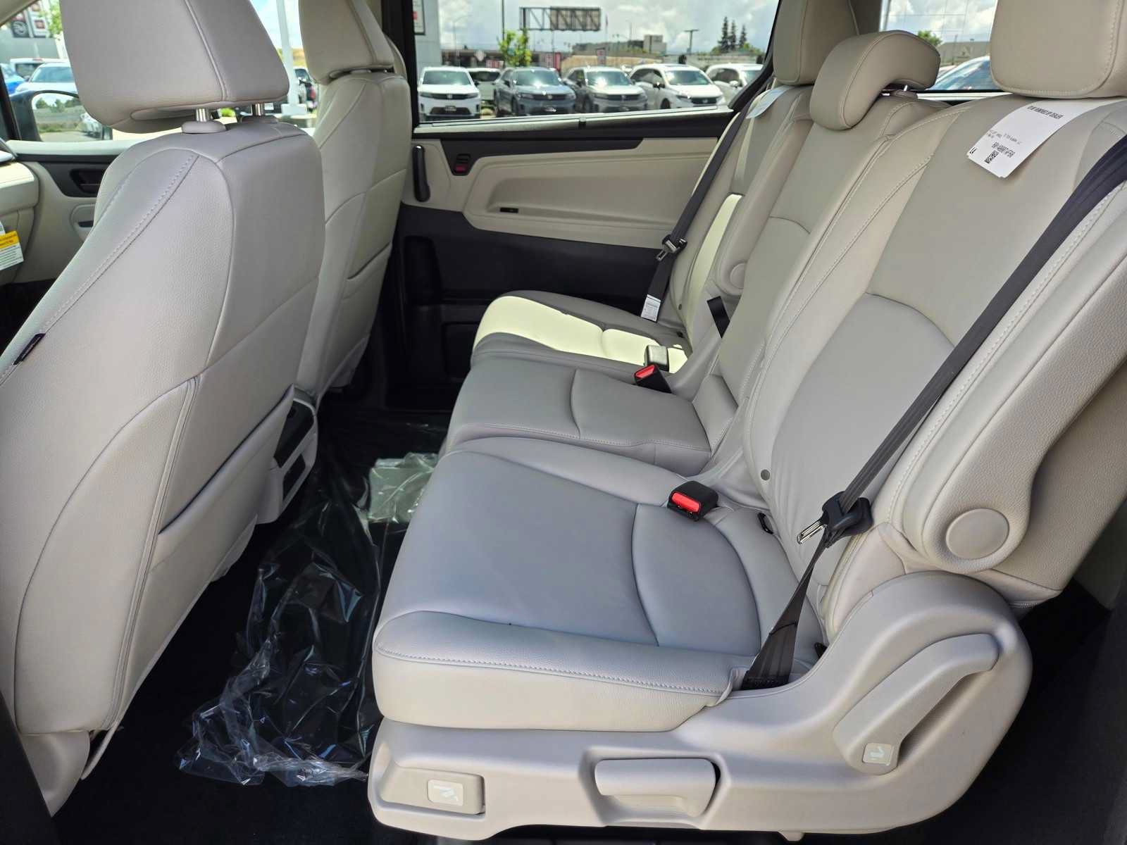 New 2026 Honda Odyssey EX-L image 7