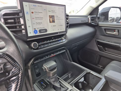 Used 2022 Toyota Tundra Limited image 12