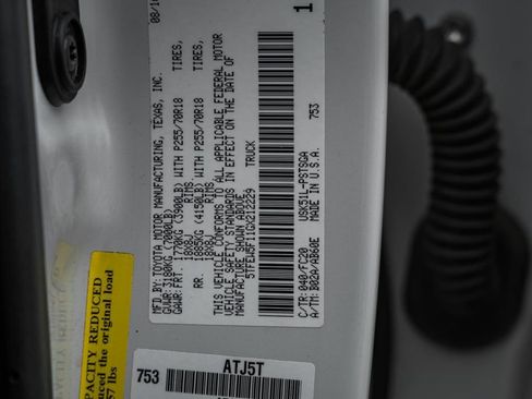 Used 2016 Toyota Tundra SR5 w/ SR5 Upgrade Package image 33