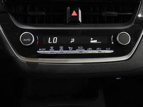 Used 2024 Toyota Corolla LE FWD image 19