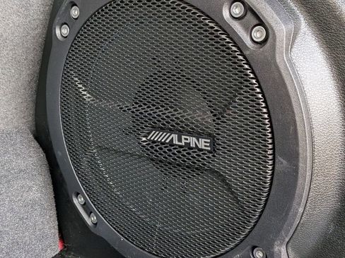 Used 2023 Jeep Wrangler Unlimited Sahara w/ Cold Weather Group AWD/4WD image 9