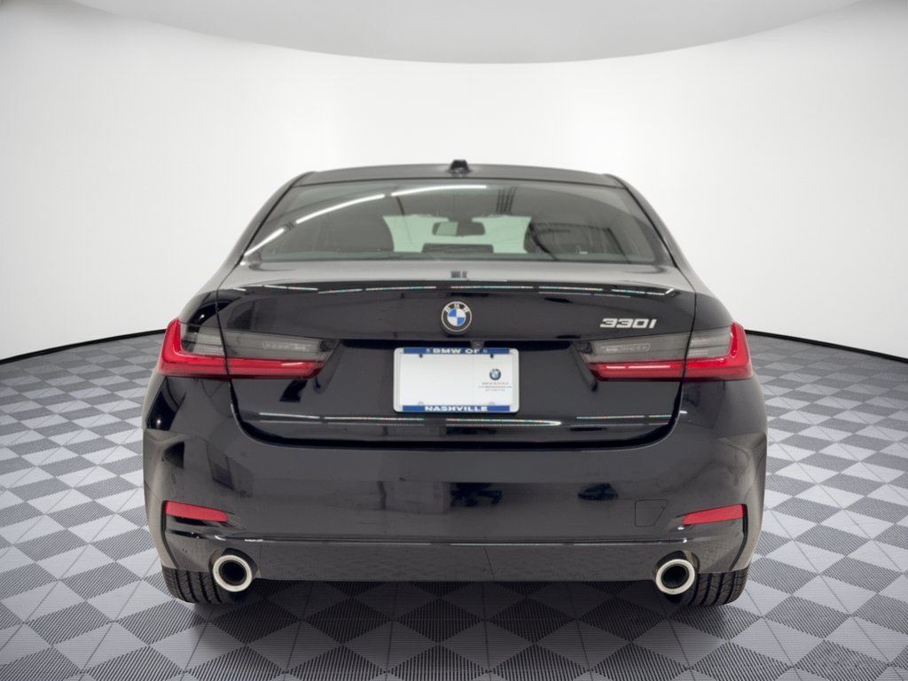 Used 2023 BMW 330i Sedan w/ Parking Assistance Package RWD image 11