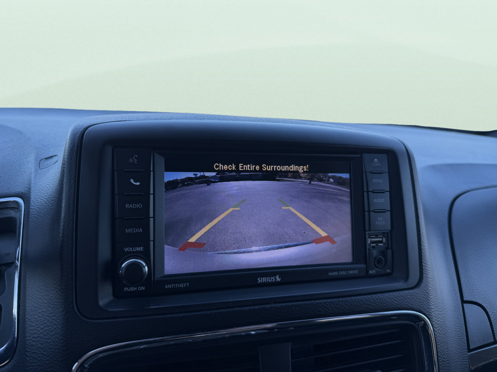 Used 2019 Dodge Grand Caravan SXT FWD image 23