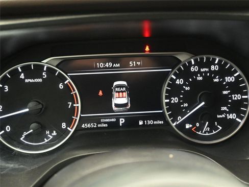 Used 2023 Nissan Rogue S image 5