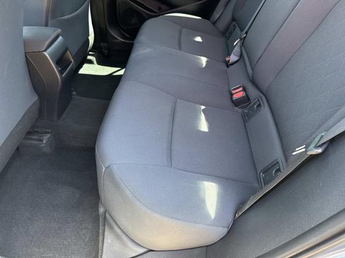 Used 2020 Toyota Corolla LE image 16