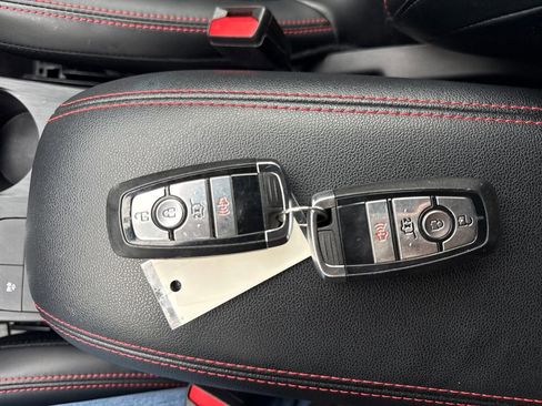 Used 2025 Ford Escape ST-Line w/ Equipment Group 301A image 40