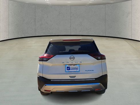 Used 2023 Nissan Rogue Platinum w/ Platinum Premium Package image 6