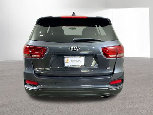 Used 2019 Kia Sorento LX w/ LX Convenience Package image 32