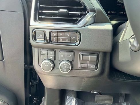 New 2026 GMC Yukon Denali w/ Denali Reserve Package AWD/4WD image 30
