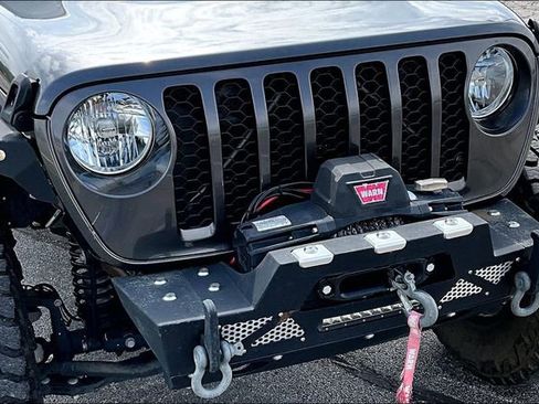 Used 2021 Jeep Gladiator Sport AWD/4WD image 34