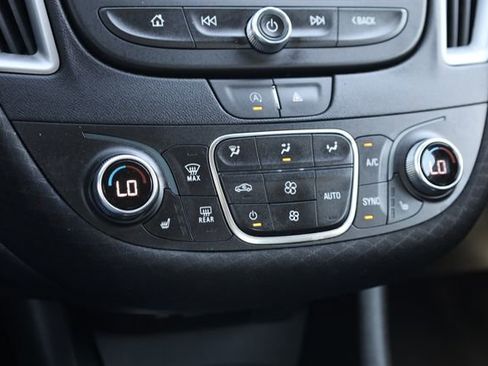 Used 2023 Chevrolet Malibu LT FWD image 22