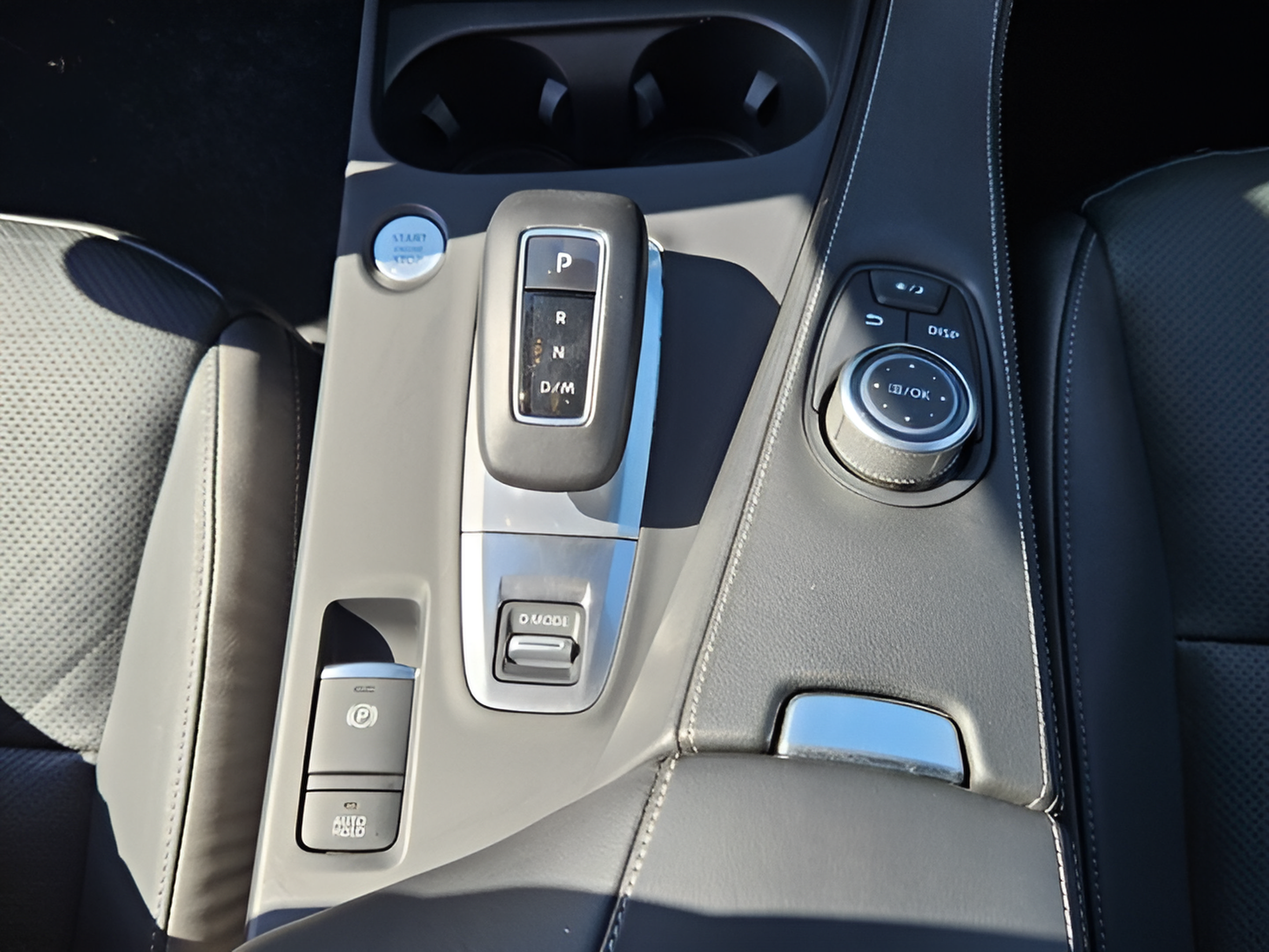 Used 2023 INFINITI QX50 Luxe FWD image 18