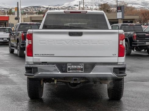 Used 2021 Chevrolet Silverado 2500 LT image 4