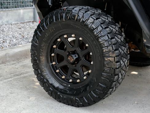 Used 2013 Jeep Wrangler Unlimited Rubicon w/ Connectivity Group AWD/4WD image 57