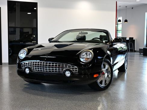 Used 2002 Ford Thunderbird RWD image 1