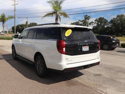 Used 2025 Ford Expedition Max Active AWD/4WD image 12