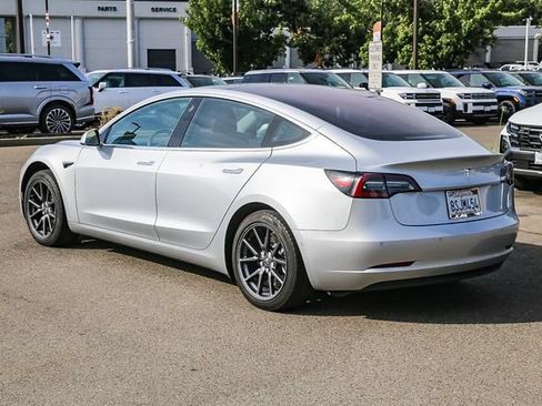 Used 2018 Tesla Model 3 Long Range RWD image 2