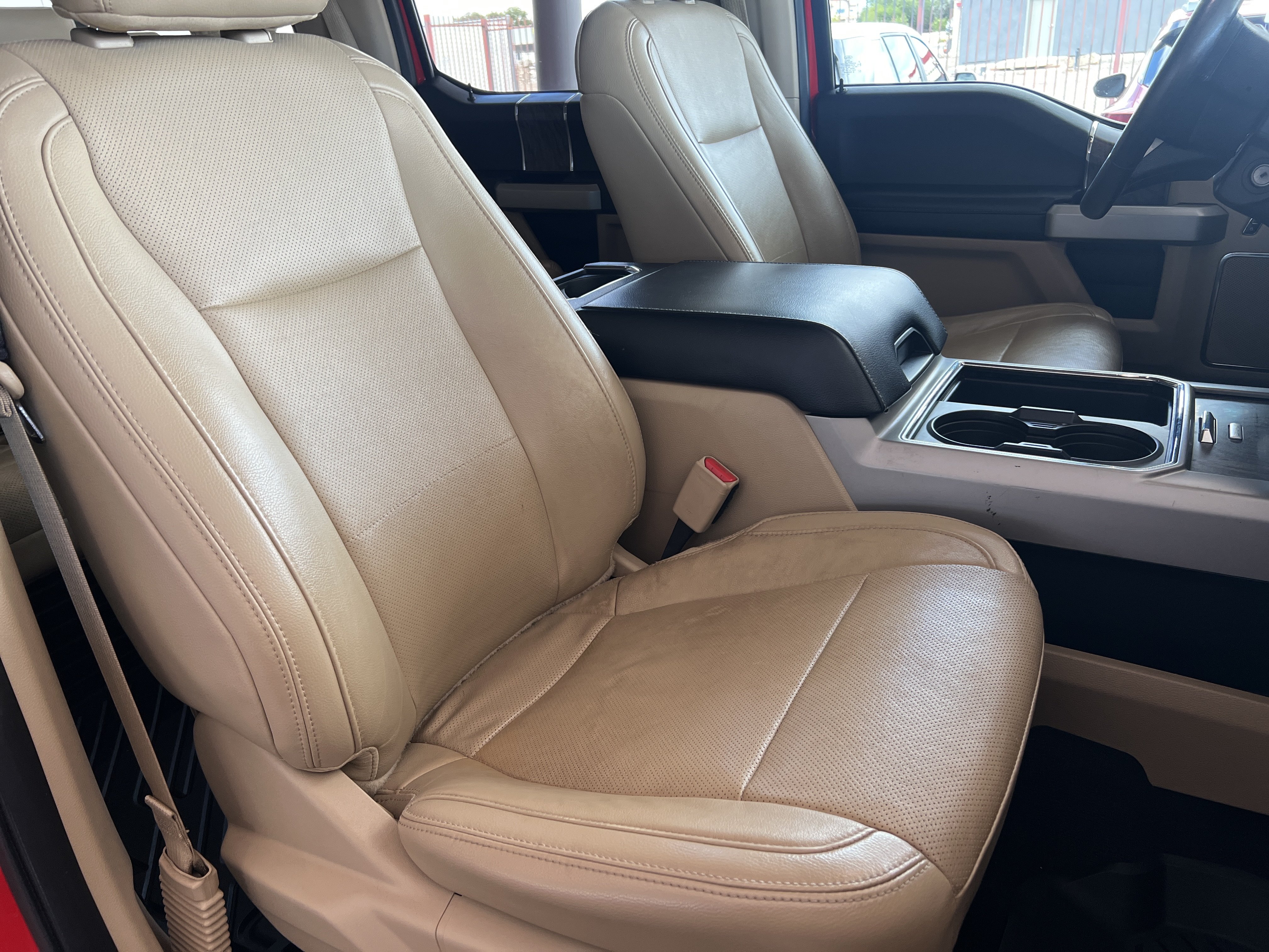 Used 2017 Ford F250 Lariat w/ Chrome Package AWD/4WD image 12
