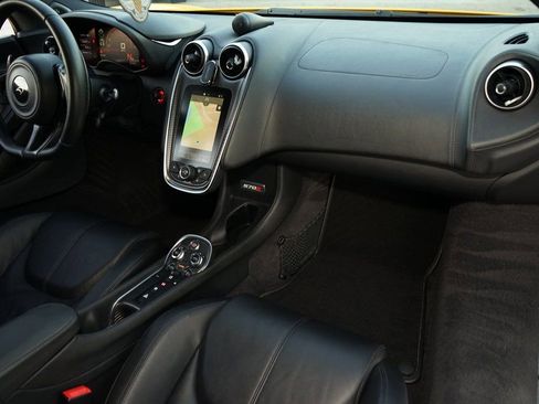 Used 2016 McLaren 570S Coupe image 18