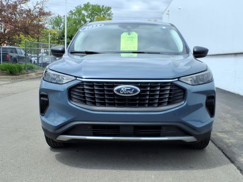 Certified 2023 Ford Escape Active w/ Cold Weather Package FWD image 2