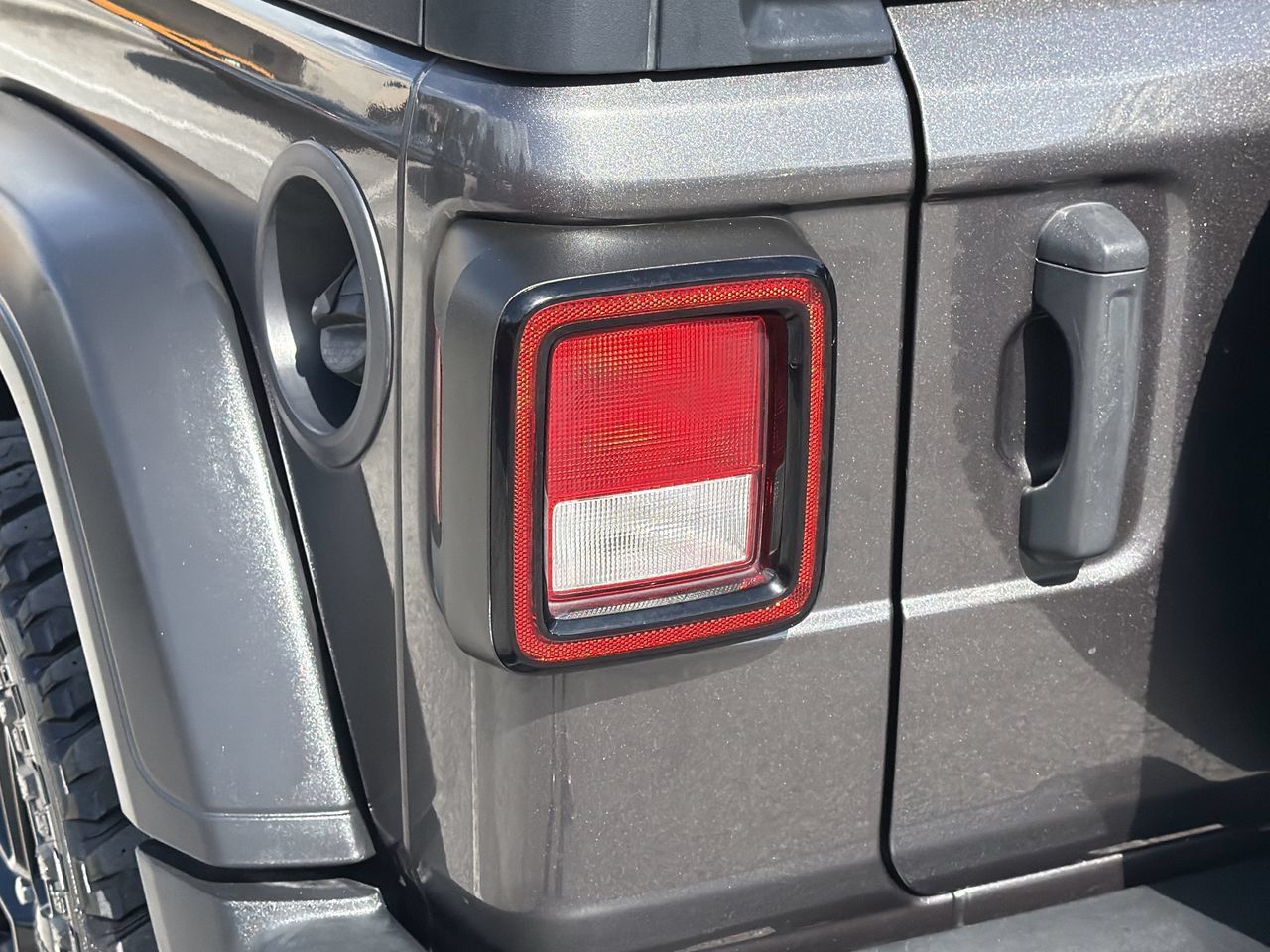 Used 2021 Jeep Wrangler Unlimited Sport AWD/4WD image 7
