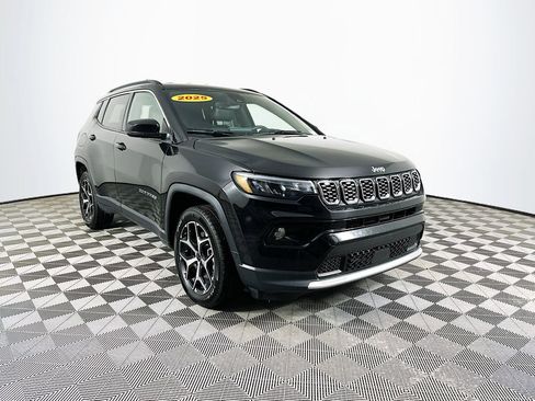 Certified 2025 Jeep Compass Limited image 2