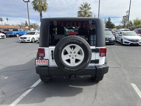 Used 2012 Jeep Wrangler Sport image 4