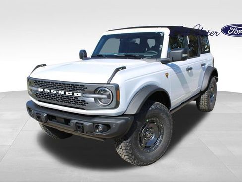 New 2025 Ford Bronco Badlands image 1