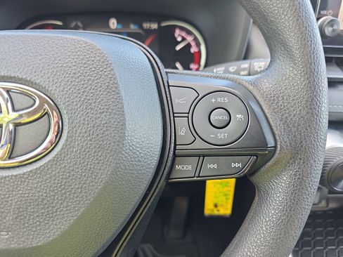 Used 2025 Toyota RAV4 LE image 17