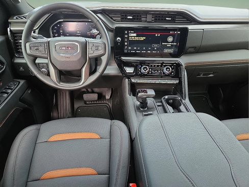 Used 2026 GMC Sierra 1500 AT4 w/ AT4 Premium Package AWD/4WD image 11