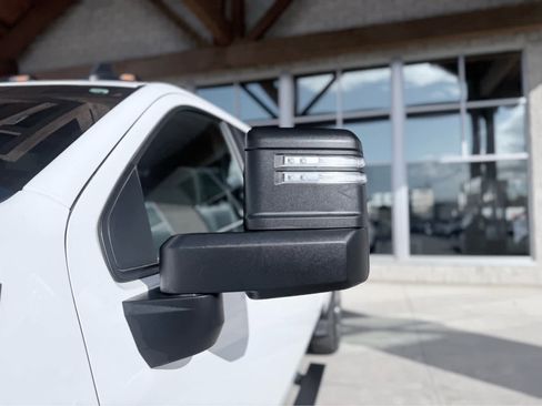 Used 2025 Chevrolet Silverado 2500 Custom w/ Custom Value Package image 9