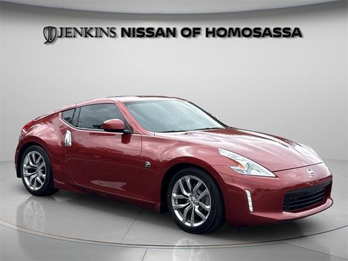 Used 2014 Nissan 370Z Coupe image 7