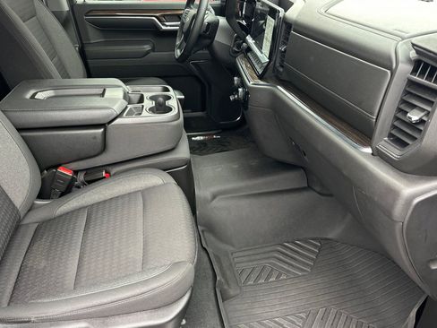 Used 2023 Chevrolet Silverado 1500 RST AWD/4WD image 15