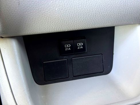 Used 2019 Toyota Highlander LE image 20