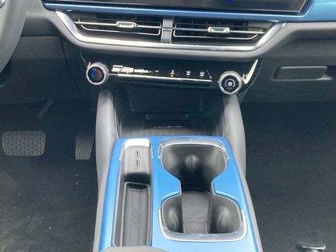 New 2026 Chevrolet Equinox EV LT AWD/4WD image 12