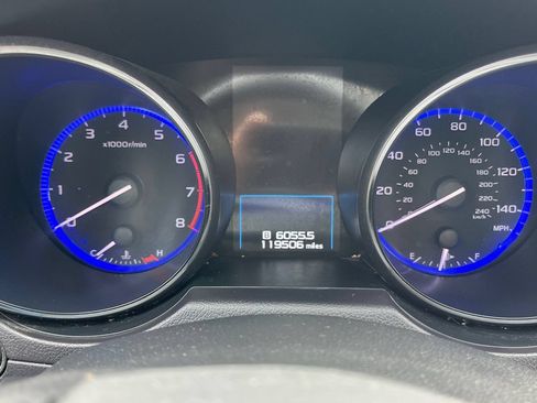 Used 2017 Subaru Outback 2.5i Limited AWD/4WD image 14