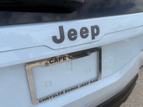 New 2026 Jeep Cherokee Limited AWD/4WD image 35