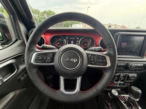 Used 2020 Jeep Gladiator Rubicon AWD/4WD image 9