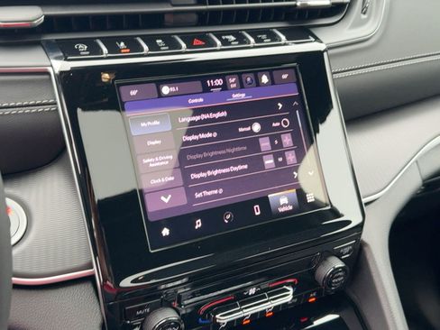 New 2025 Jeep Grand Cherokee L Laredo image 23