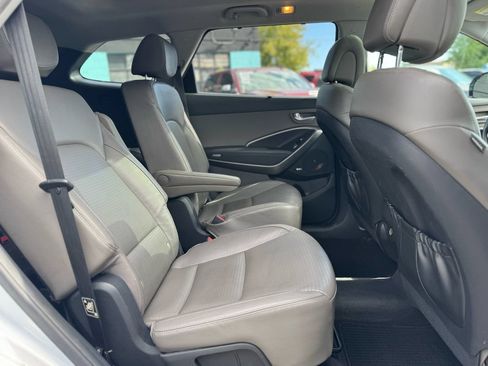 Used 2013 Hyundai Santa Fe Limited w/ Technology Pkg AWD/4WD image 10