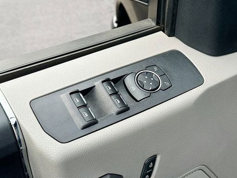 Used 2021 Ford F350 XLT w/ XLT Value Package image 12