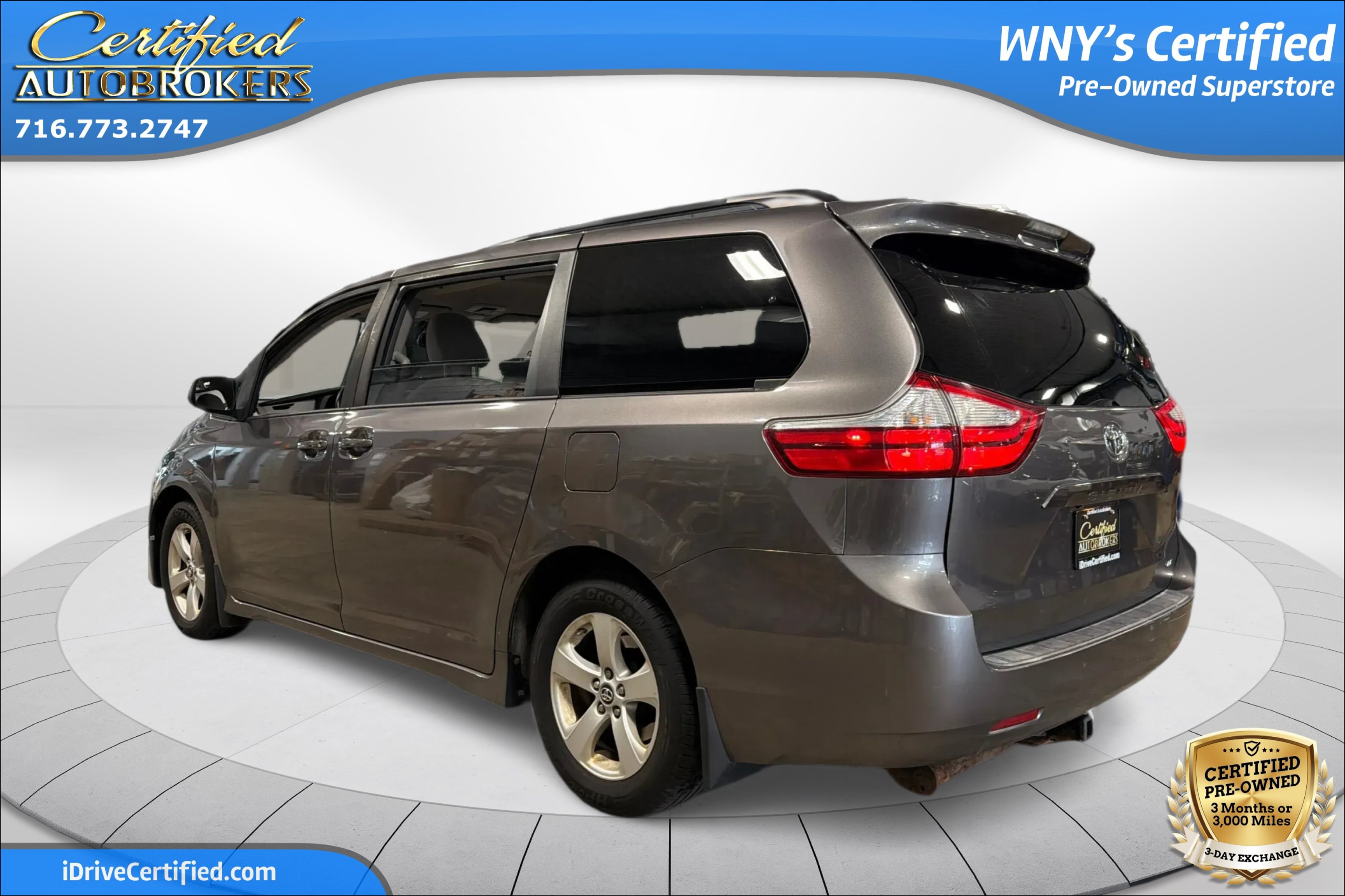 Used 2019 Toyota Sienna LE FWD image 8