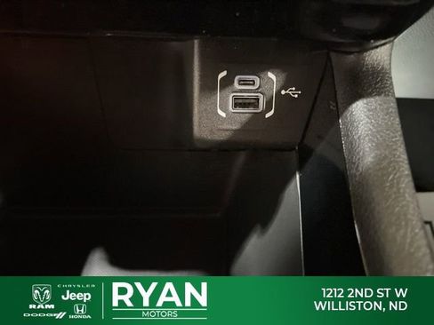 New 2026 Jeep Compass Latitude image 30